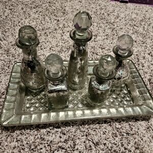 Tabletop Bottles & Tray Household Accent